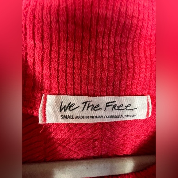 We The Free Red Oversized Sweater Size Small 847 - Picture 4 of 5
